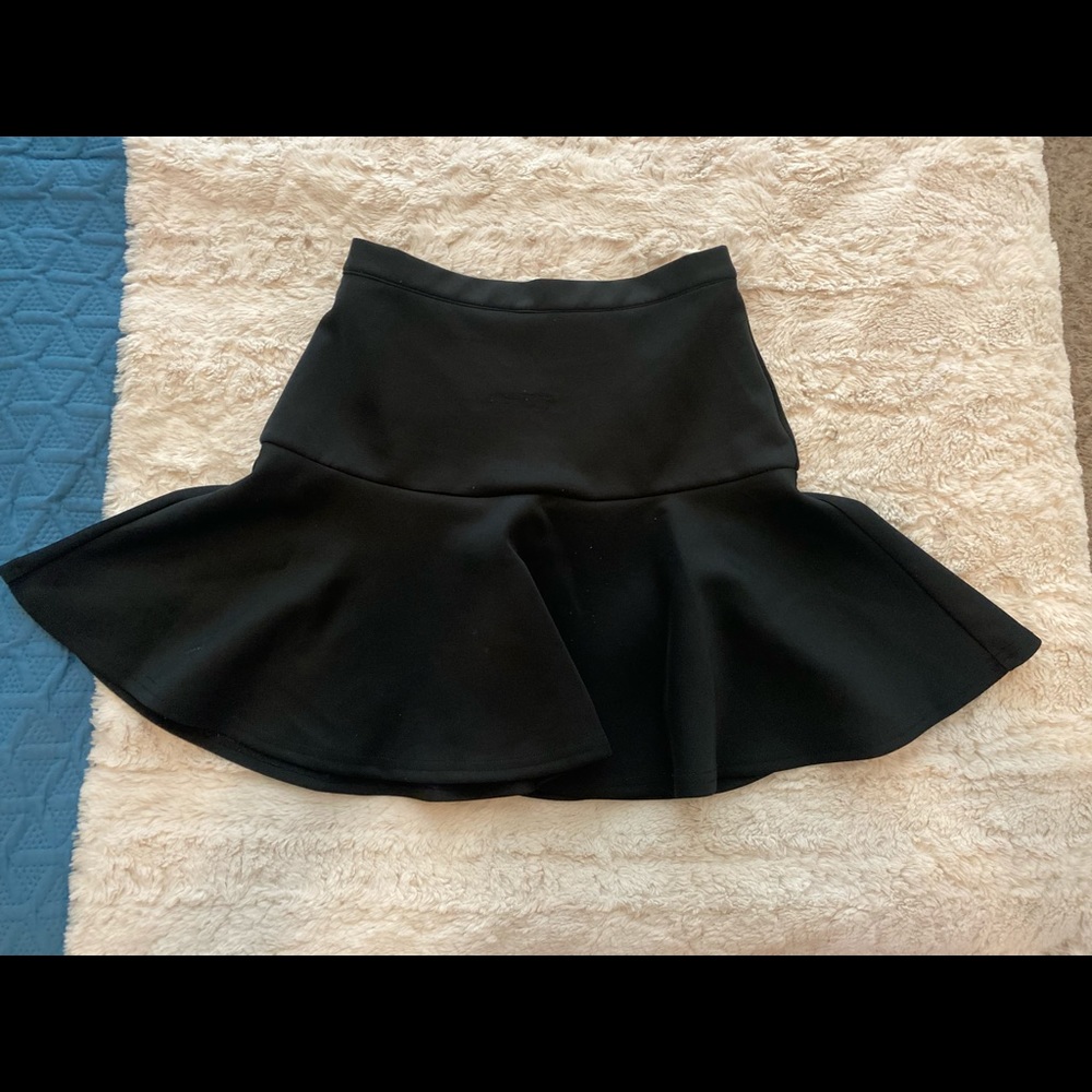Forever 21 Black skirt!